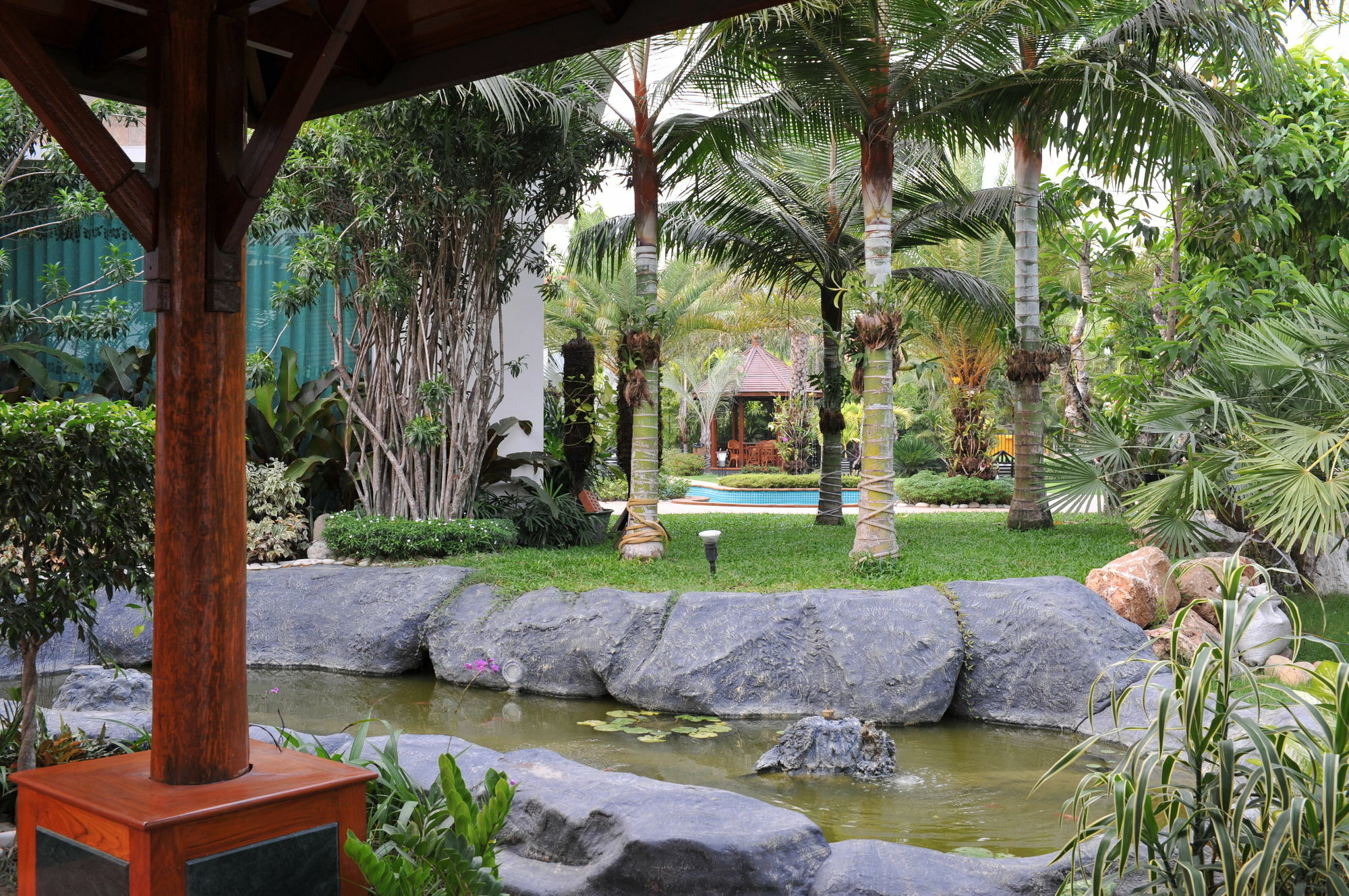 Palm Spring Resort Yangon Exterior photo